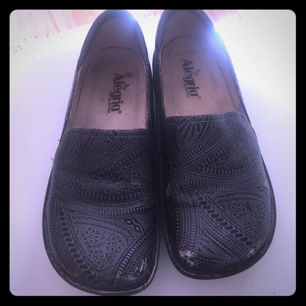 Algeria shoes